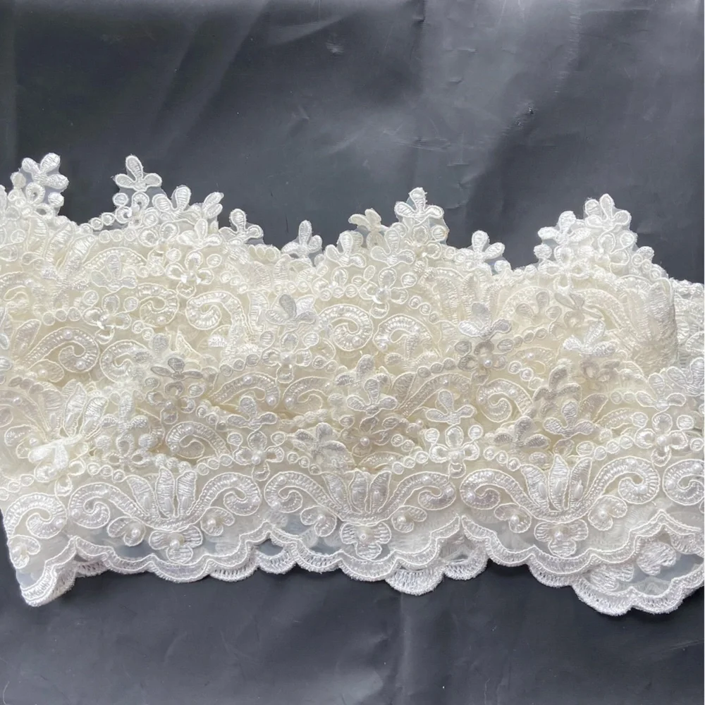 NWOT 7 Yards of Elegant, Almost White Lace Trim/Fabric w/Beads & Floral Stitch - Picture 5 of 16